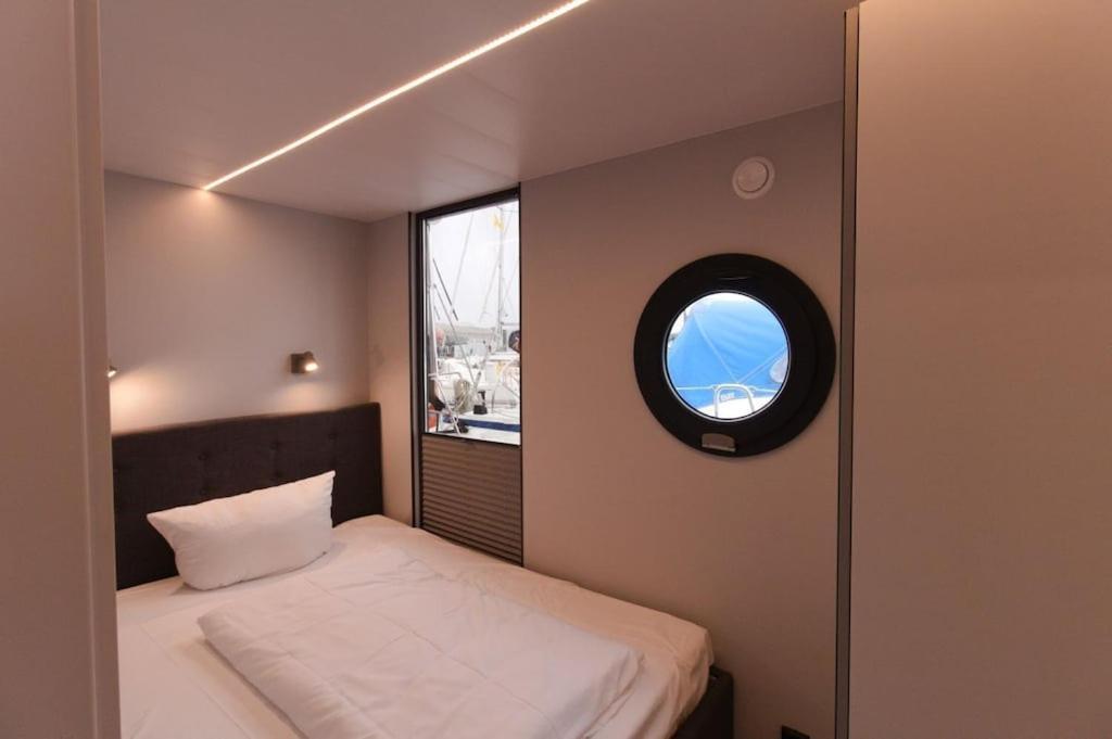 Hausboot Fjord Meeresbrise Mit Dachterrasse In Фленсбург Экстерьер фото